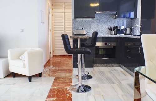 Santa Cruz Apartment | Historic Center (central, free WIFI, A/C, comfortable, well-equipped)
