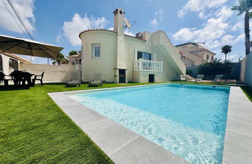 La Siesta Villa | Hola Casita (Villa El Chaparal)
