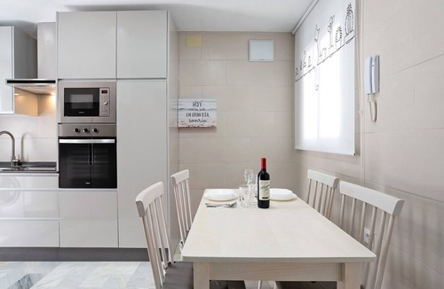 Benalup-Casas Vieja Apartment | Holiday Apartment "Brisas Del Mar" with Mountain View, Open Terrace & Wi-Fi