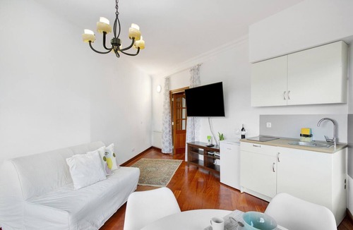 Teror Apartment | Holiday Apartment "Carmelo Y Carmela 2" with Mountain View, Private Terrace & Wi-Fi