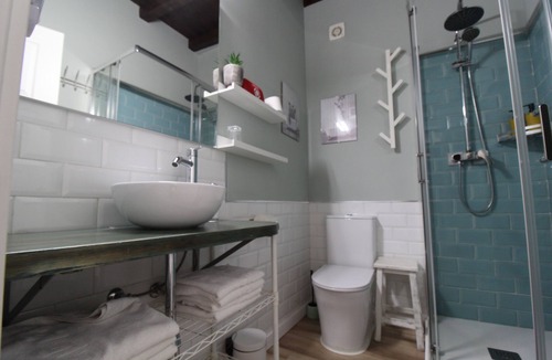 Hervas Apartment | Holiday Apartment Vedelejos 2 with terrace