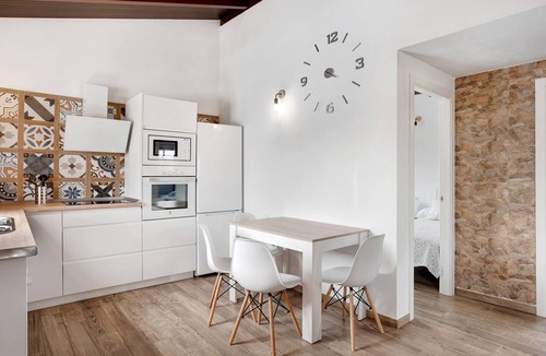 San Ambrosio House | Holiday Home Casa La Teja 1 with Pool, Garden & Wi-Fi