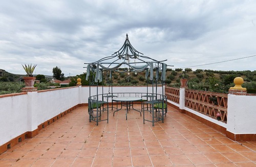 Alcaudete House | Holiday Home 'Alojamiento Rural Marien' with Mountain View, Pool, Garden & Wi-Fi