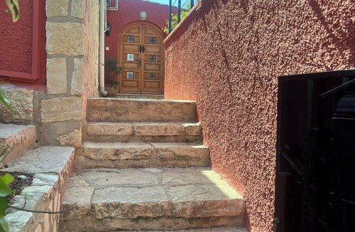 Coveta Fuma House | Holiday Home 'Beniarbeig' with Mountain View, Wi-Fi and Air Conditioning