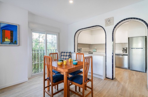 Gran Alacant House | Holiday Home 'Bungalow 213' with Shared Pool, Wi-Fi and Air Conditioning