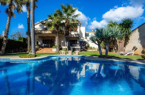 Inca House | Holiday Home 'Can Gual' with Private Pool, Private Terrace and Wi-Fi