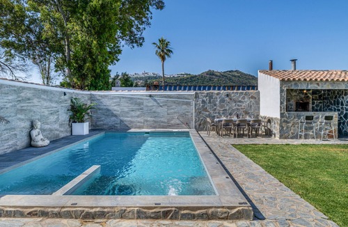 San Ambrosio House | Holiday Home 'Casa El Buda' with Mountain Views, Wi-Fi and Air Conditioning