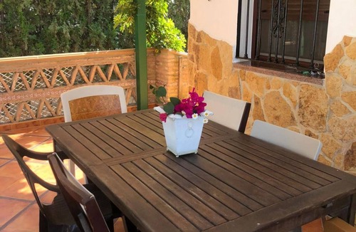 Punta Umbria House | Holiday Home 'Casa Marquesa' with Private Pool, Wi-Fi and Air Conditioning