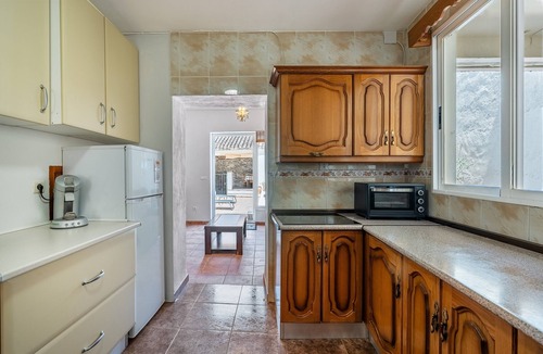 Niguelas House | Holiday Home "Casa Juan y Loli" with Mountain Views, Private Pool and Wi-Fi