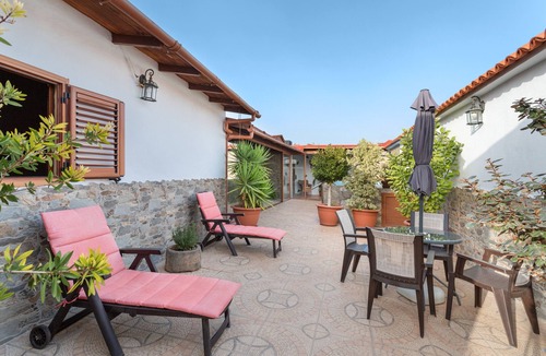Ingenio House | Holiday Home "Casa Las Toscas" with Mountain Views, Pool and Wi-Fi