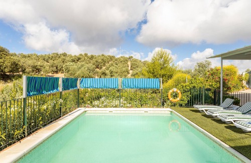 Archidona House | Holiday Home "Cortijo Rural Puerto Nuevo" with Pool, Garden, Terrace & Wi-Fi