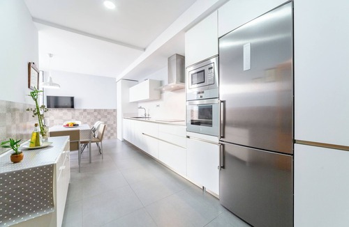 El Alquian House | Holiday Home 'De La Abuelita Jose' with Mountain View, Wi-Fi and Air Conditioning