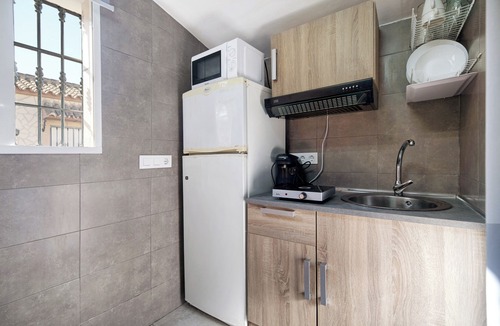 Arcos de la Frontera House | Holiday Home 'El Santiscal' with Mountain Views, Wi-Fi & Air Conditioning