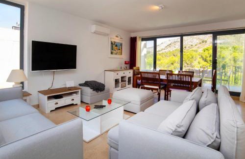 Bernia House | Holiday Home Mont Verd by Interhome