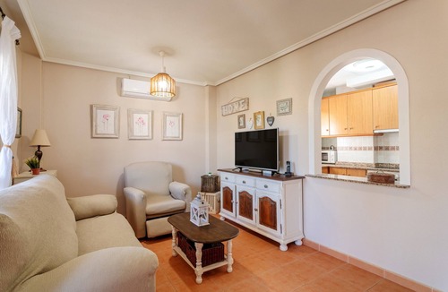 Gran Alacant House | Holiday Home 'Playa Carabassi' with Shared Pool, Private Terrace and Wi-Fi