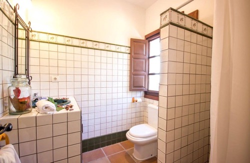 Alcaucin Hotel | Holiday House with Large Private Pool