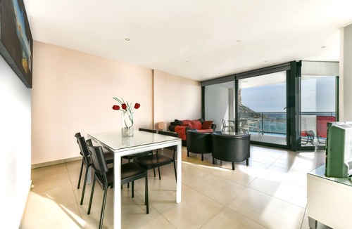 Calpe Apartment | Holiday rental apartment for up to 5 people.Modern and luminous apartment recently constructed (finished in 2009).