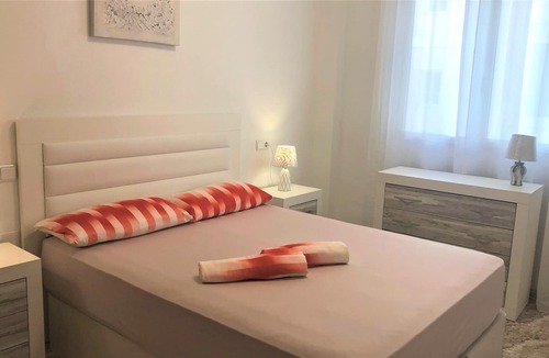 Torrevieja Apartment | Holiday Suite Bergantin 20 with Sea