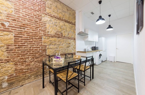 Cercadilla-Medina Azahara Apartment | Home Up Qurtuba 'Orange Blossom'.