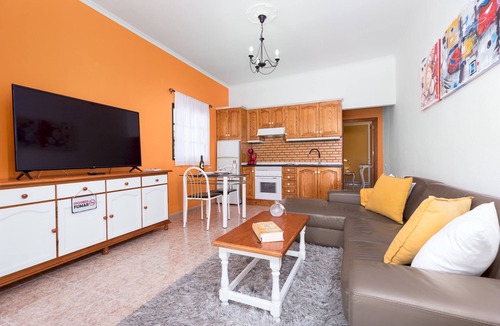 Triquivijate Apartment | Home2Book Las Tinajas B, Charming Stay