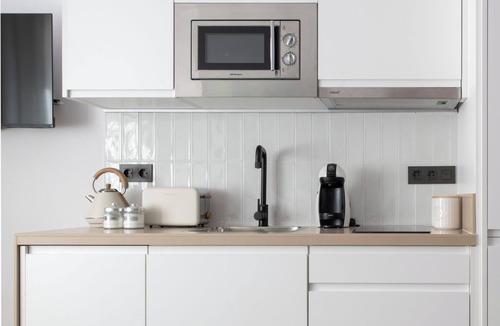 Doctor Barraquer-Grupo Renfe-Policlinico Apartment | Home2Book Macarena Hidden Gem, Sevilla
