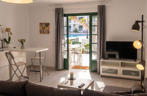Los Mojones Apartment | Homerez - Charming Apartment in Tías 50m² + Pool