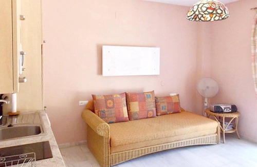 Nuevo Portil House | Homerez - House 500 m away from the beach for 4 ppl. with shared pool and garden