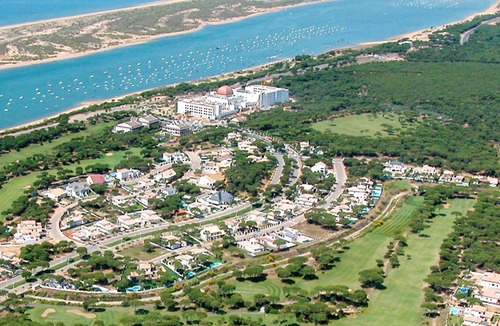 Nuevo Portil House | Homerez - House 500 m away from the beach for 4 ppl. with shared pool and garden