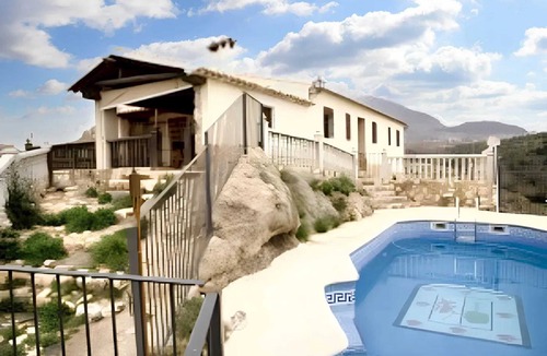 Velez Rubio Villa | Homerez - Vélez-Rubio Villa