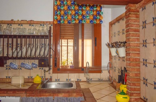 Penaflor Villa | Homerez - Villa for 9 ppl. with swimming-pool, garden and terrace at La Vereda
