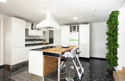 Linares Villa | Homerez - Villa in Linares