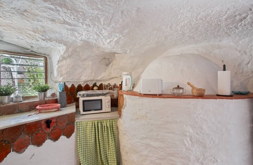 Juncalillo House | 'Honorata' with Shared Garden and Wi-Fi