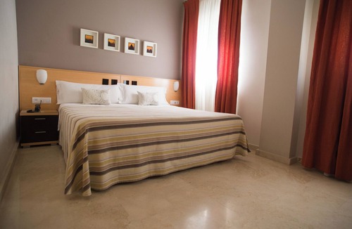Sanlucar la Mayor Hostel | Hostal Albero by eme hoteles