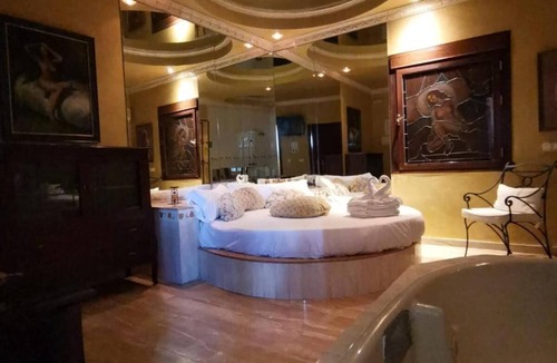 Santa Clara Hostel | Hostal Avenida Andalucía