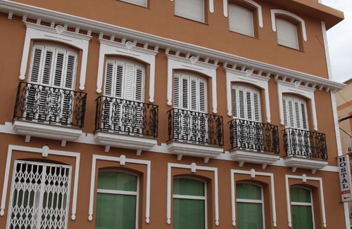 Tabernas House | Hostal Avenida