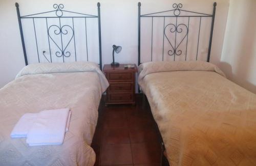 Valencia de las Torres House | Hostal Campoabierto