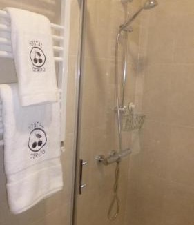 Guadalupe House | Hostal Cerezo