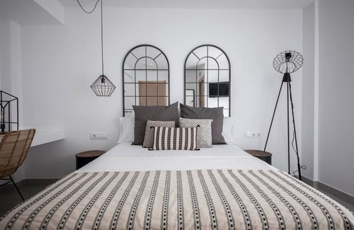 Garrucha Hotel | Hostal Cervantes Playa