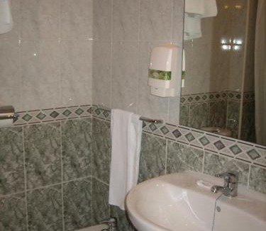 Elche House | Hostal Madruga