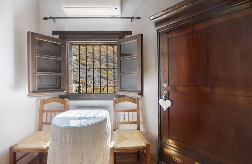 Benaocaz Apartment | Hostal Posada El Parral – Private Pool and Restaurant in the Sierra de Cádiz