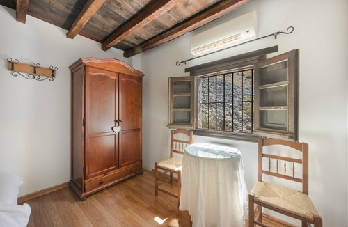 Benaocaz Apartment | Hostal Posada El Parral – Private Pool and Restaurant in the Sierra de Cádiz