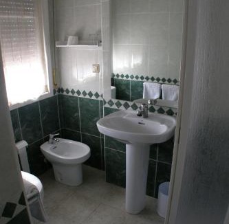 Trespaderne Hotel | Hostal Restaurant Jose Luis