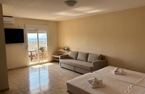 Castillo de Montemar Bed & Breakfast | Hotel Algorfa