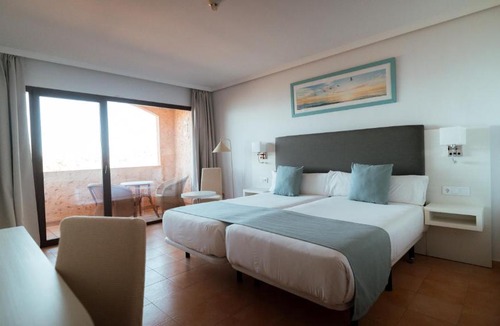 Centro Comercial Bahia Sur Hotel | Hotel Bahia Sur