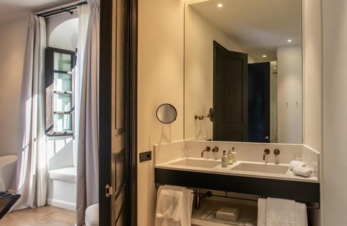 Jerez de la Frontera Old Town Hotel | Hotel Boutique Sidonia