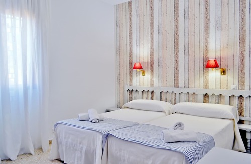 La Catedral Hotel | Hotel Marisa