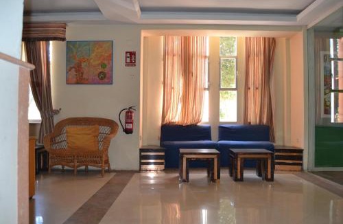 La Linea de la Concepcion Hotel | Hotel Miramar