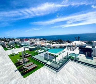 Puerto del Carmen Hotel | Hotel Royal Atlántico