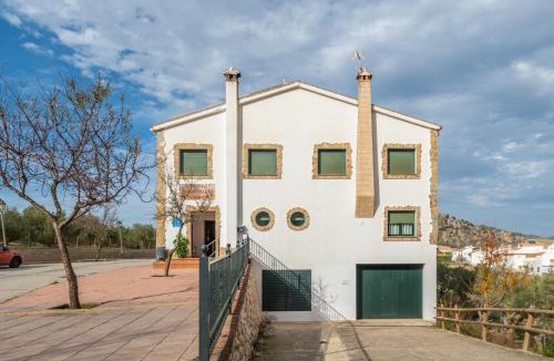 Cuevas del Becerro Hotel | Hotel Rural El Castillejo - A 15 min de Ronda