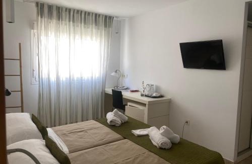 Agua Amarga Hotel | Hotel Senderos